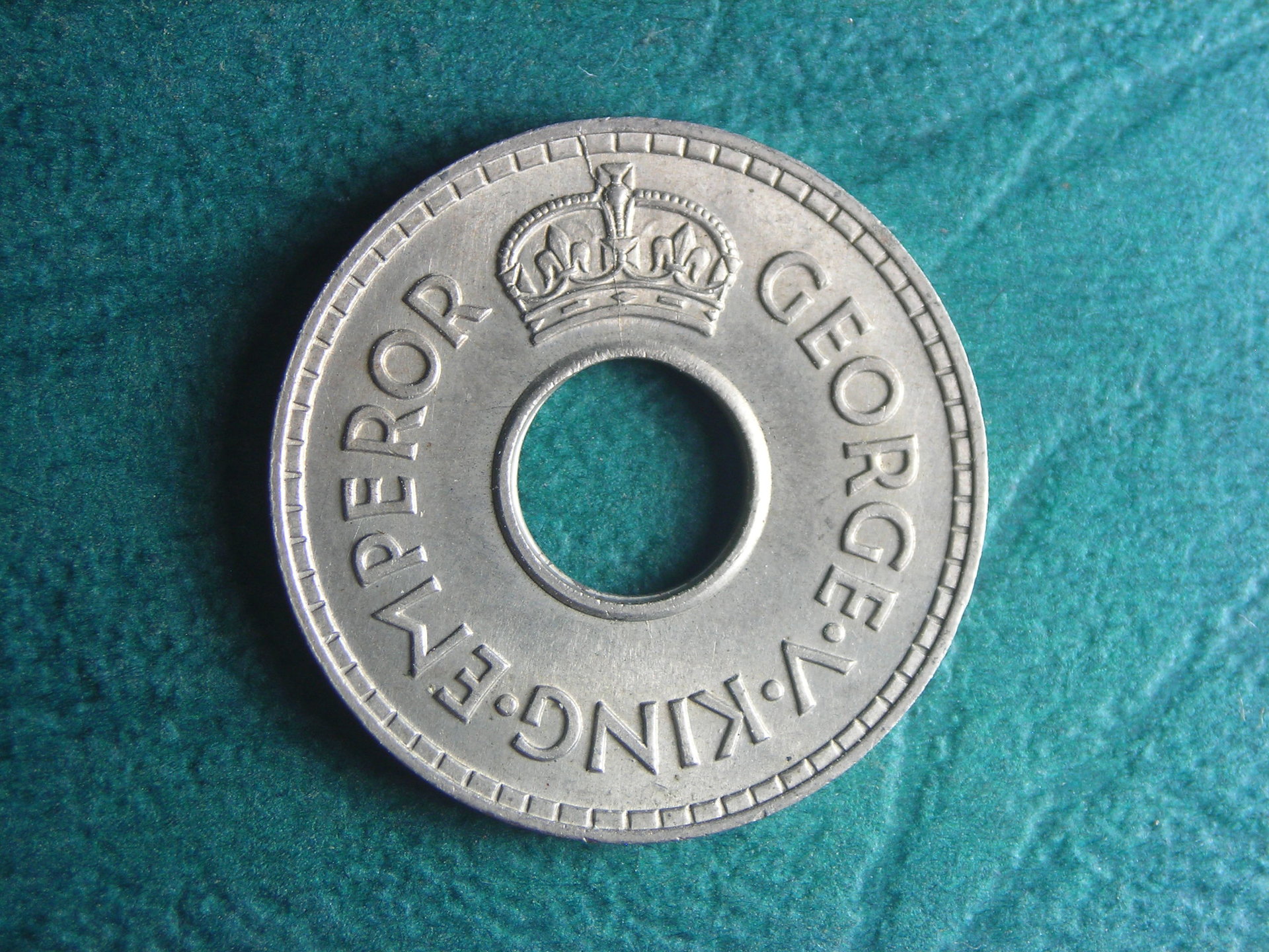 1934 Fiji half p obv.JPG