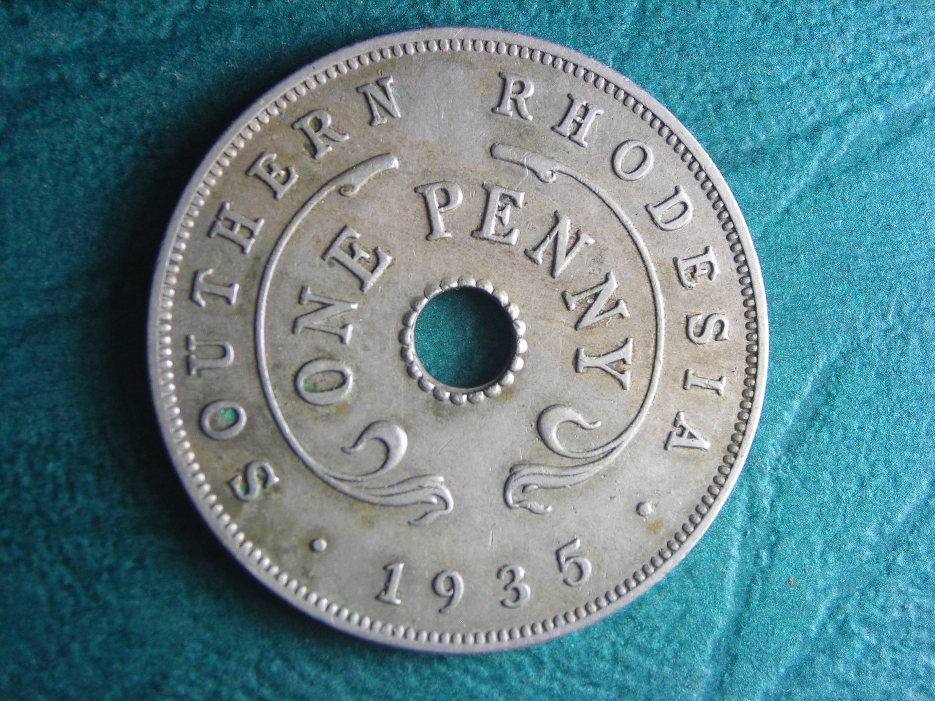 1935 S Rhodesia 1 p obv.JPG