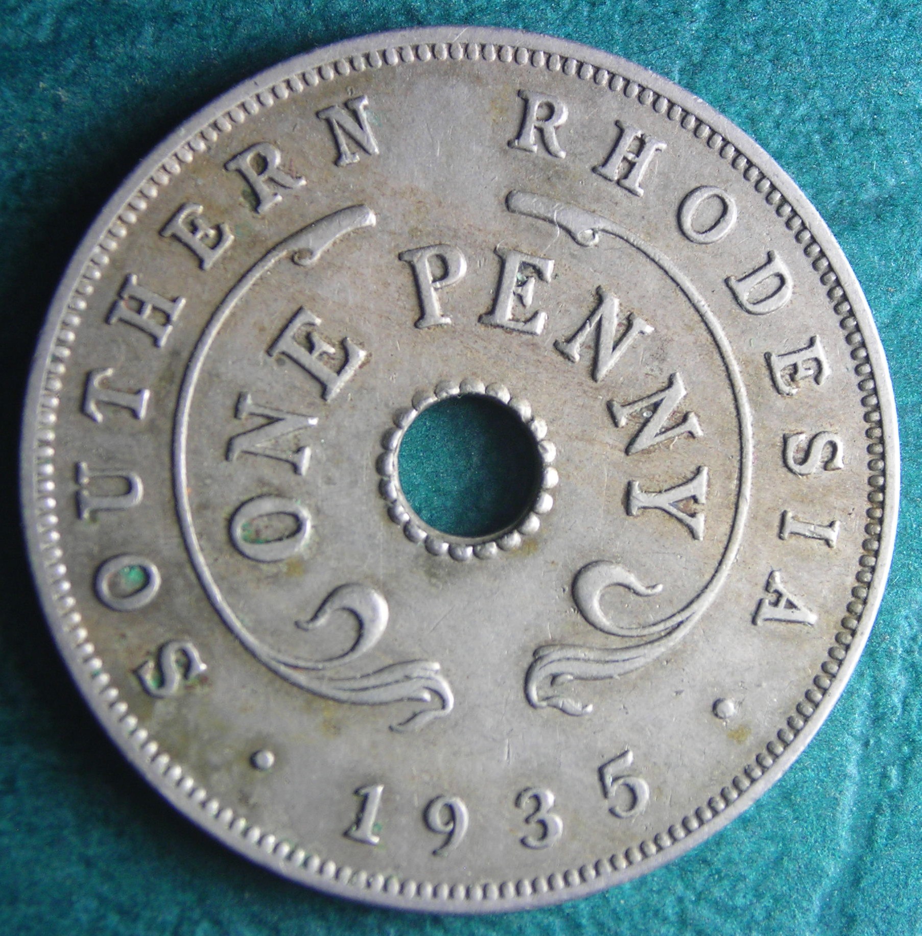 1935 S Rhodesia 1 p rev.JPG
