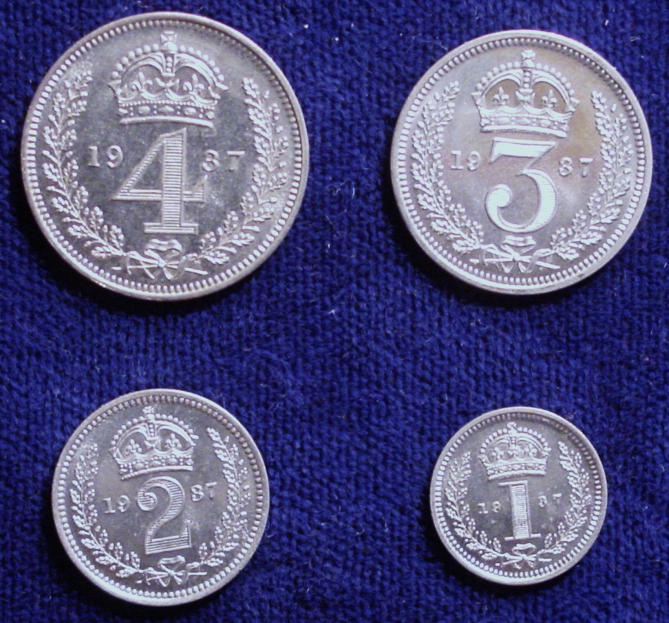 1937 Maundy Set R.jpg
