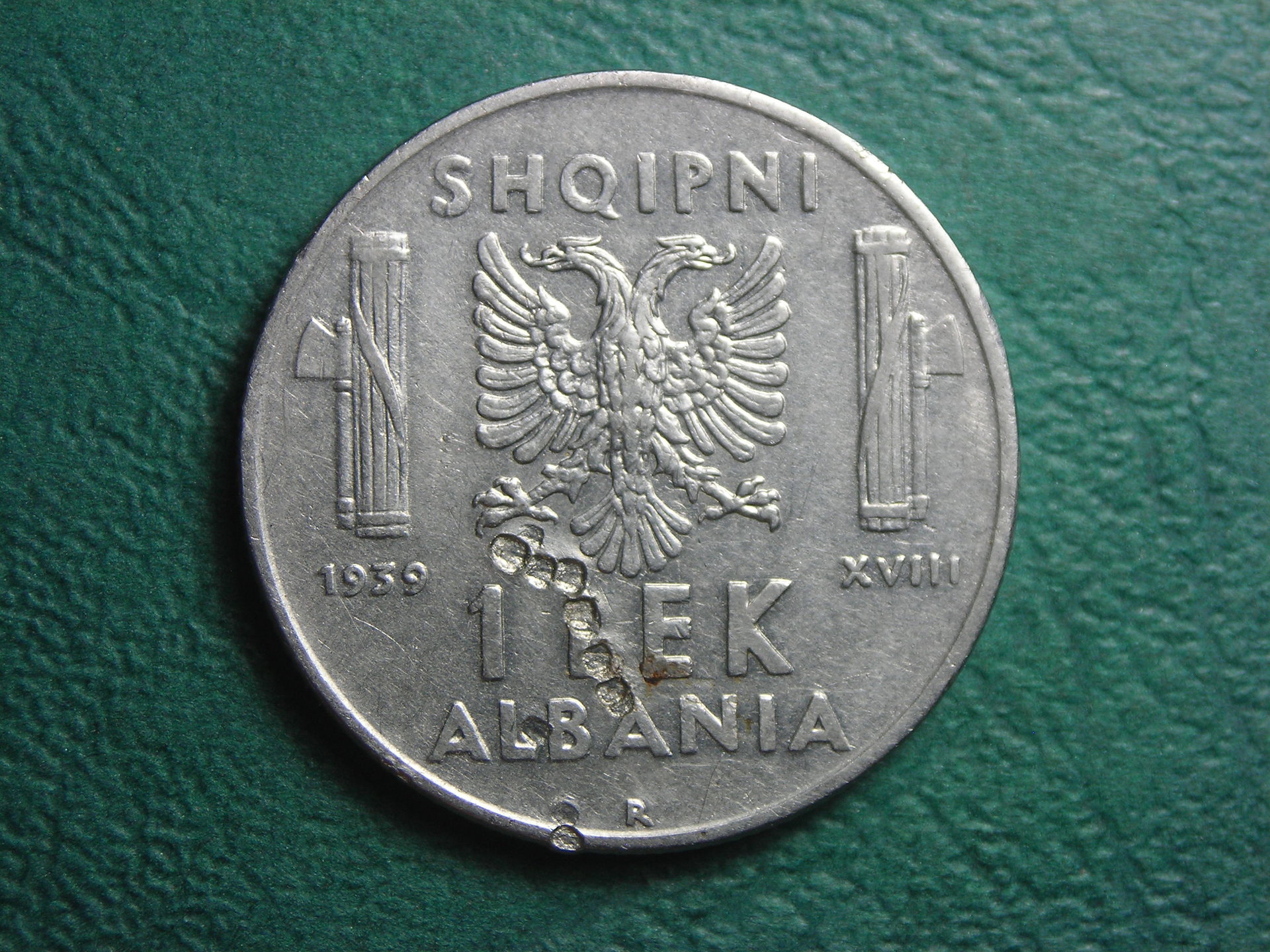 1939 Albania 1 lek rev.JPG
