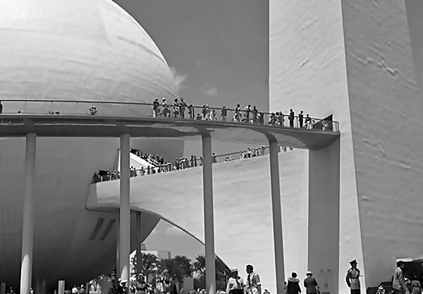 1939NewYorkWorldsFairRockefellerCenterMedalArtwork1.jpg