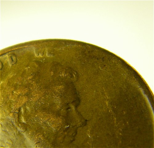 1940 S Lincoln Wheat Penny (Close Up).jpg