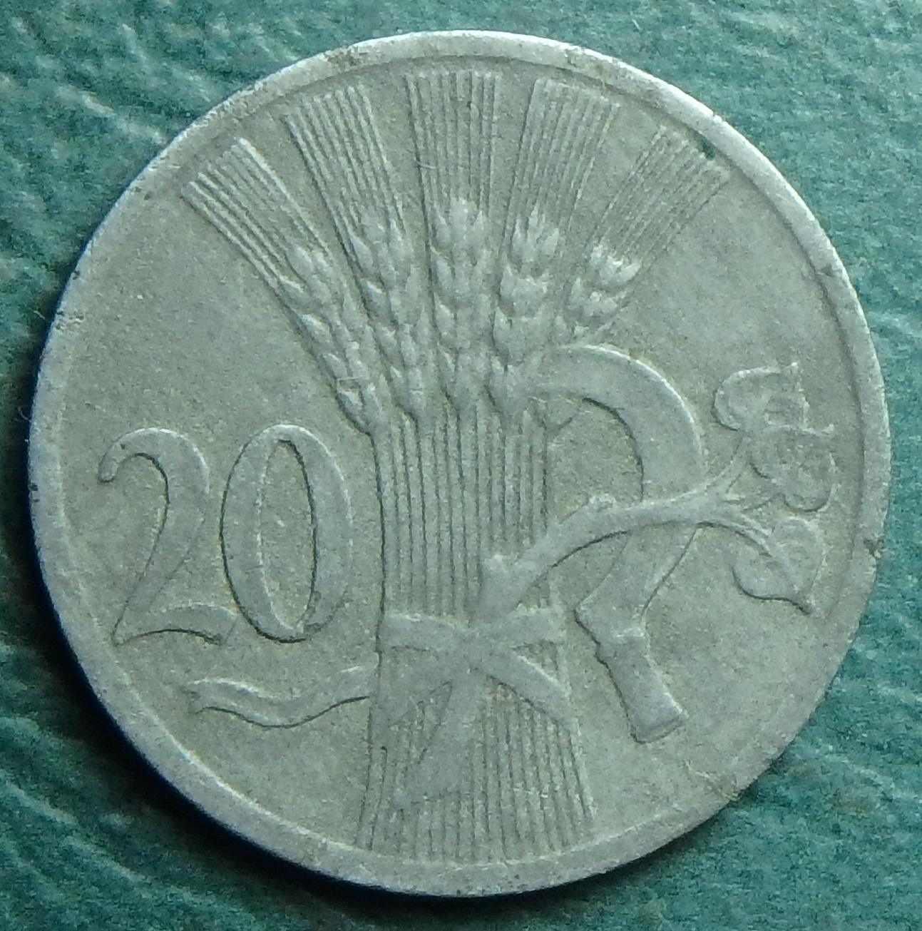 1941 Bohemia and Moravia 20 h rev.JPG
