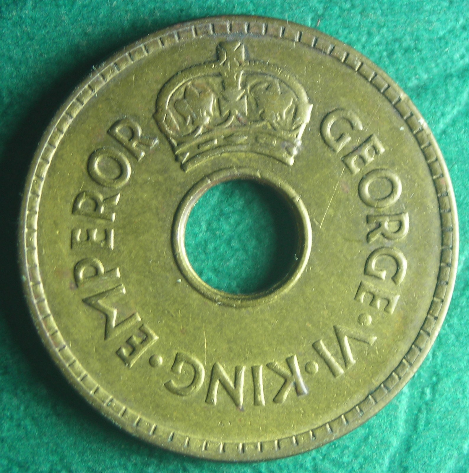 1942 S Fiji 1 p obv.JPG