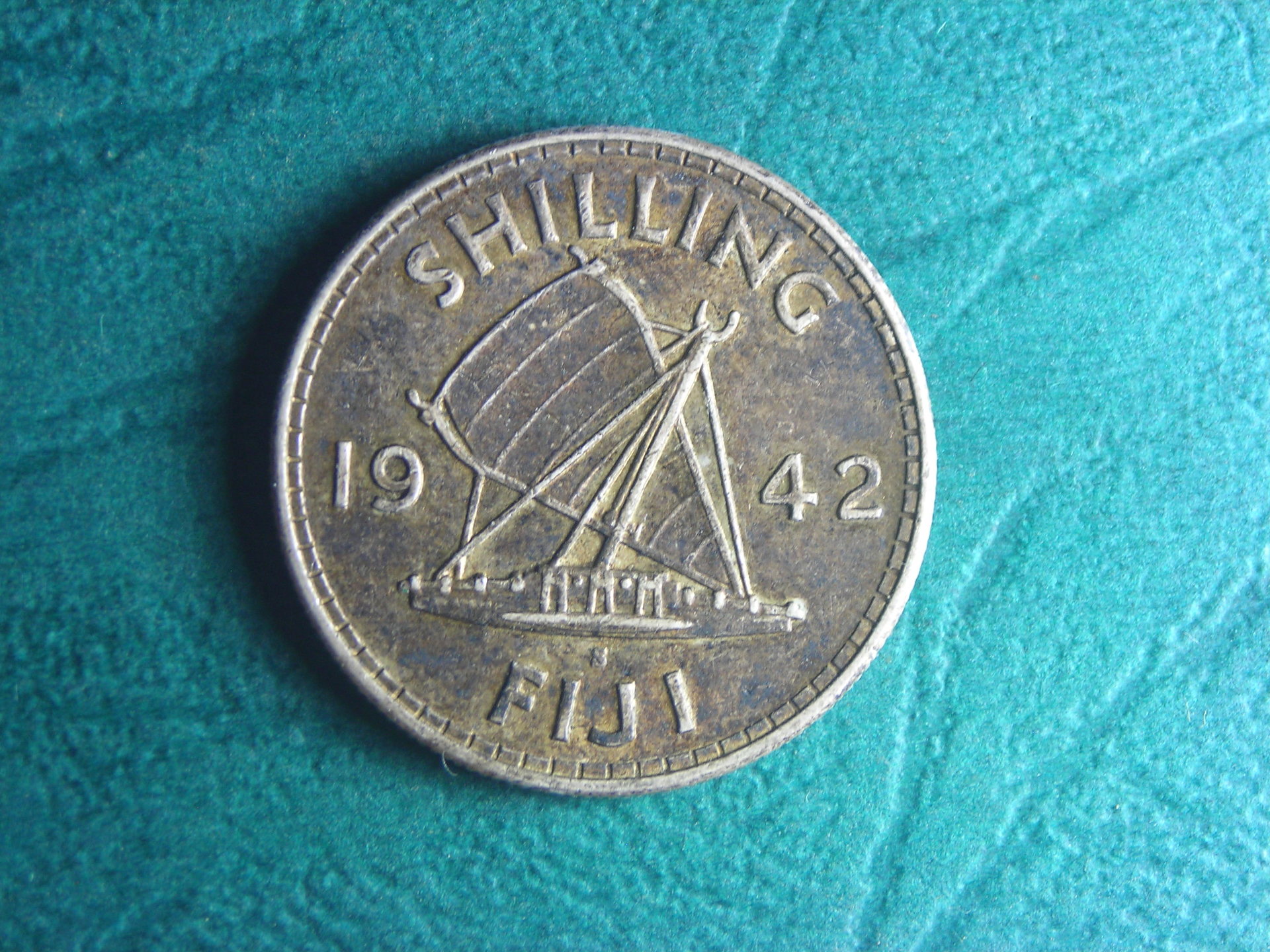 1942 S Fiji shilling rev.JPG