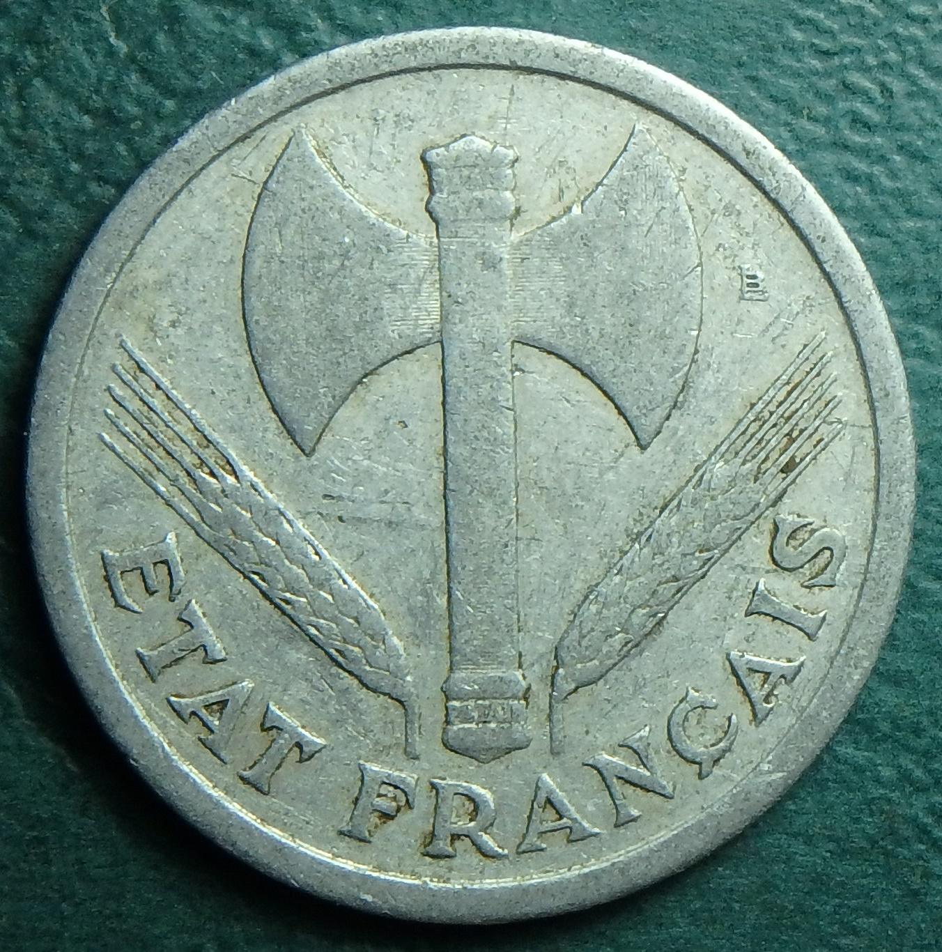 1943 FR 2 f obv.JPG