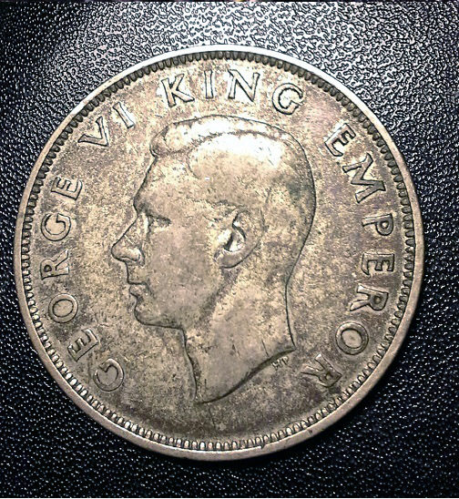 1943 NZ Half Crown R (2).jpg