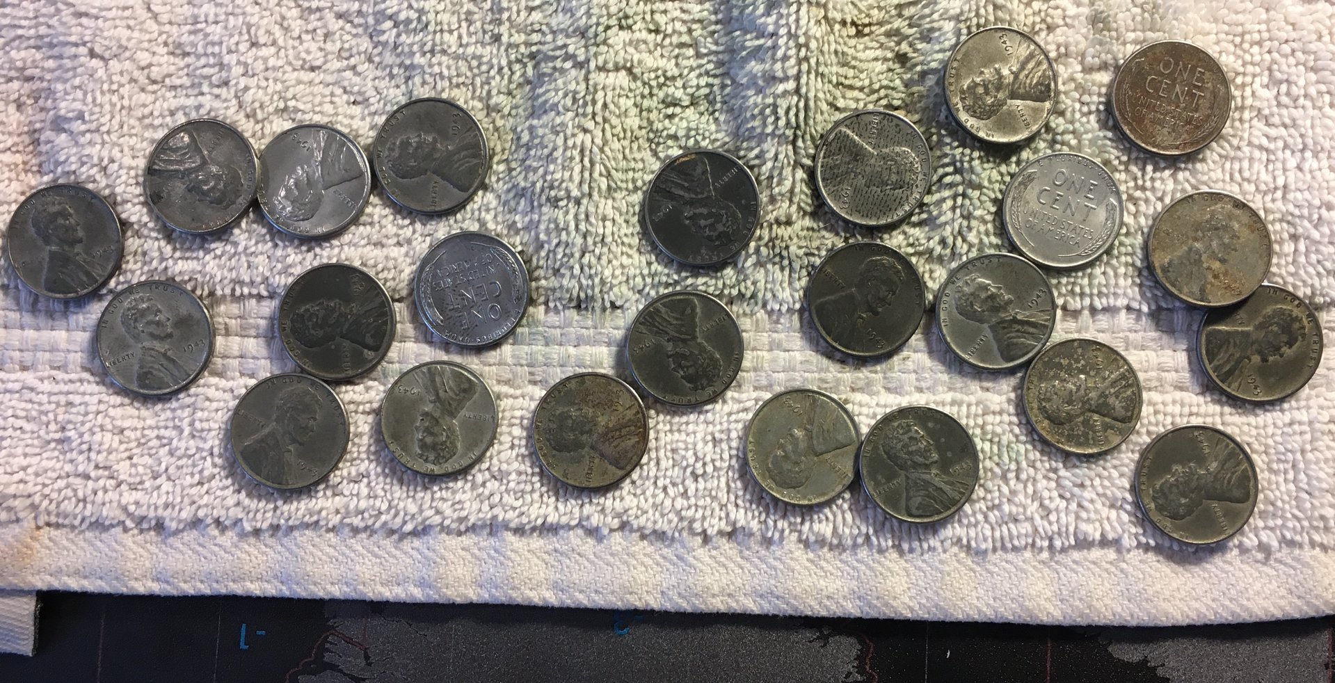 1943 Steel Cents.JPG