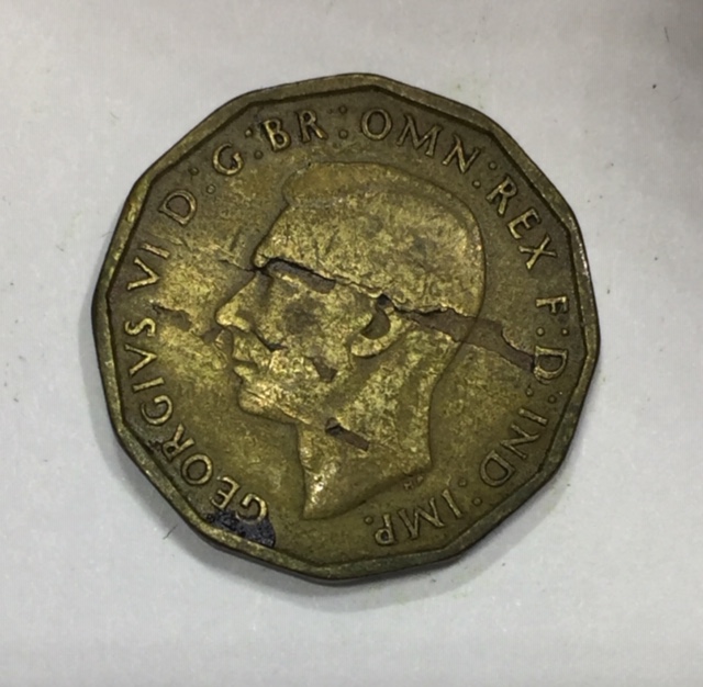 1944 GB Brass threpenny bit error O.6.jpg