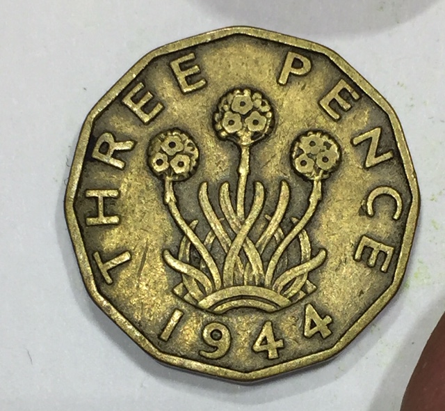 1944 GB Brass threpenny bit error R.10.jpg