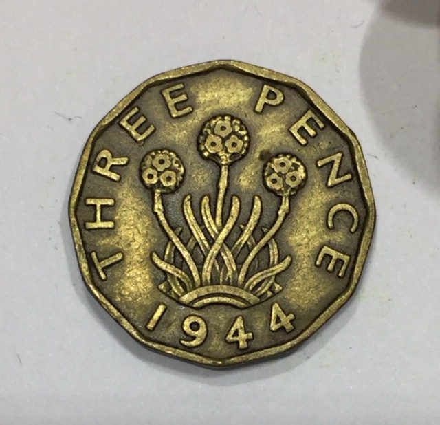 1944 GB Brass threpenny bit error R.6.jpg