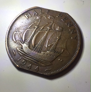 1944 GB double clipped half penny.jpg