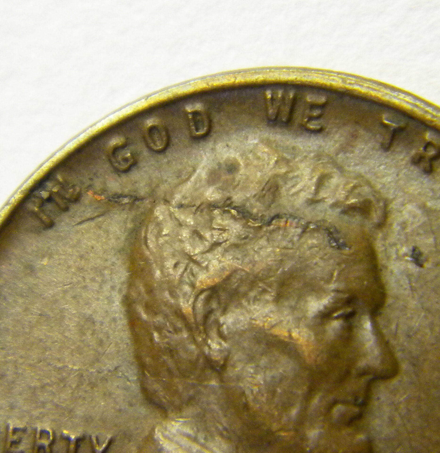 1945 Lincoln Wheat Penny CloseUp Photo.jpg