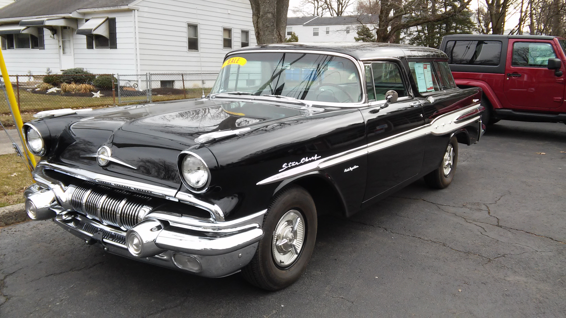 1957 Pontiac 1.png