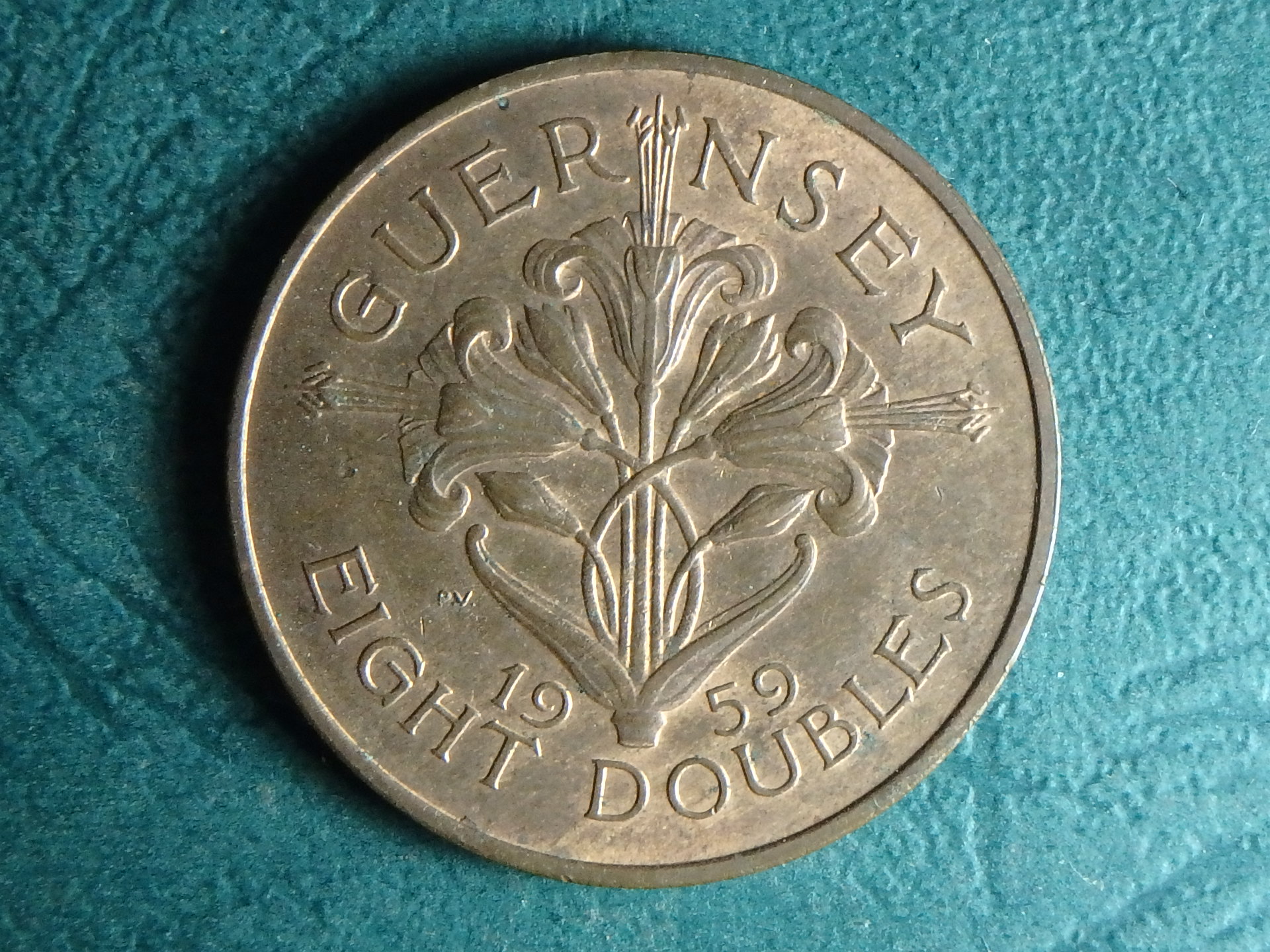1959 Guernsey 8 d rev.JPG