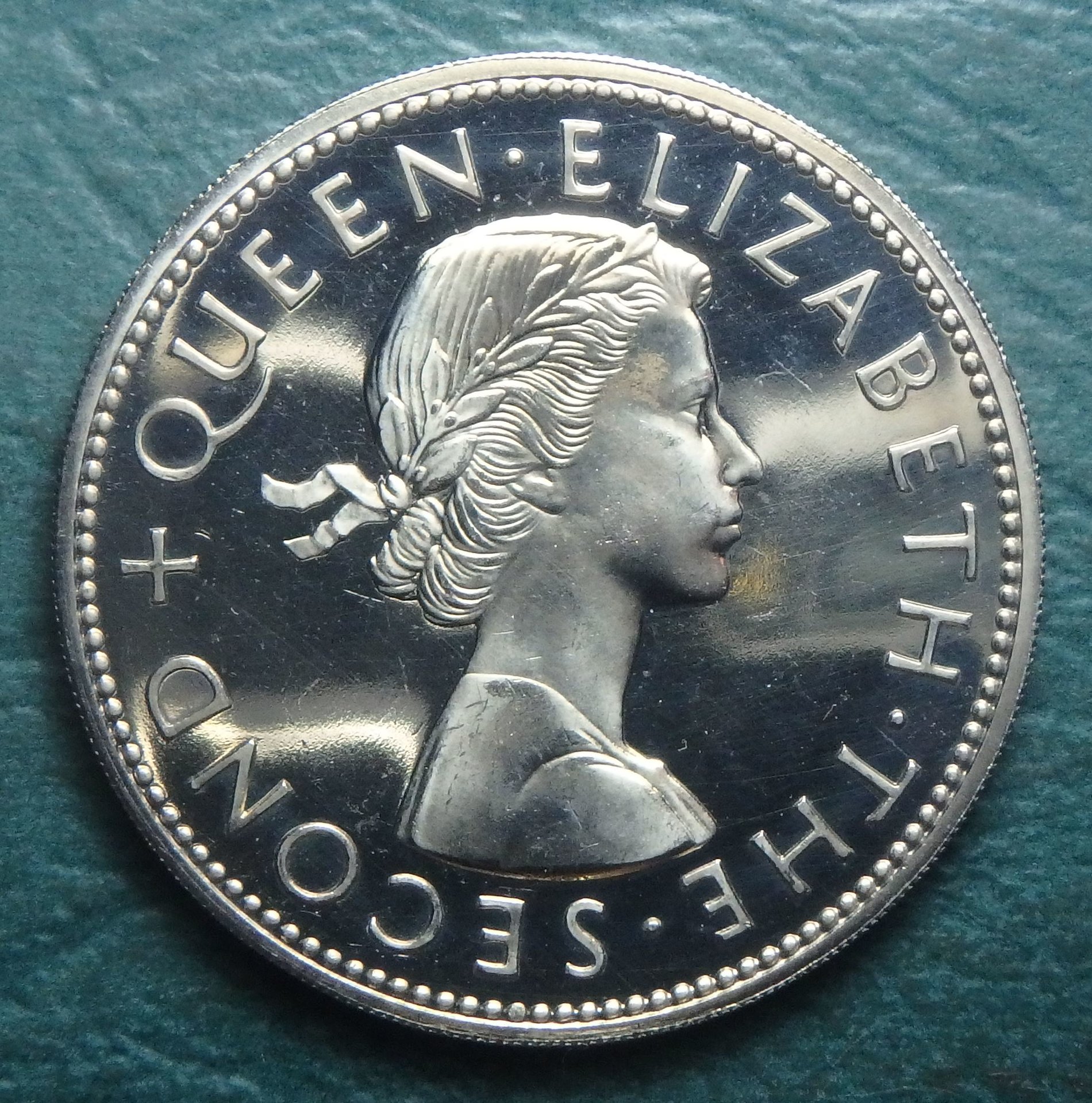 1965 NZ 1-2 crown obv.JPG