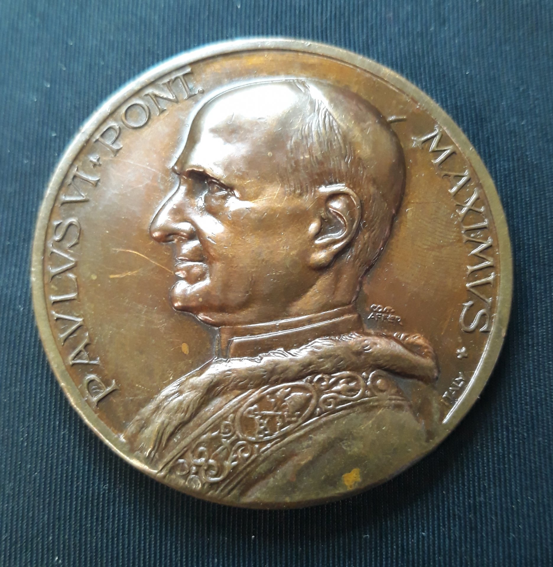 1965 Pope Paul VI  Madonna & Child - obverse.jpg