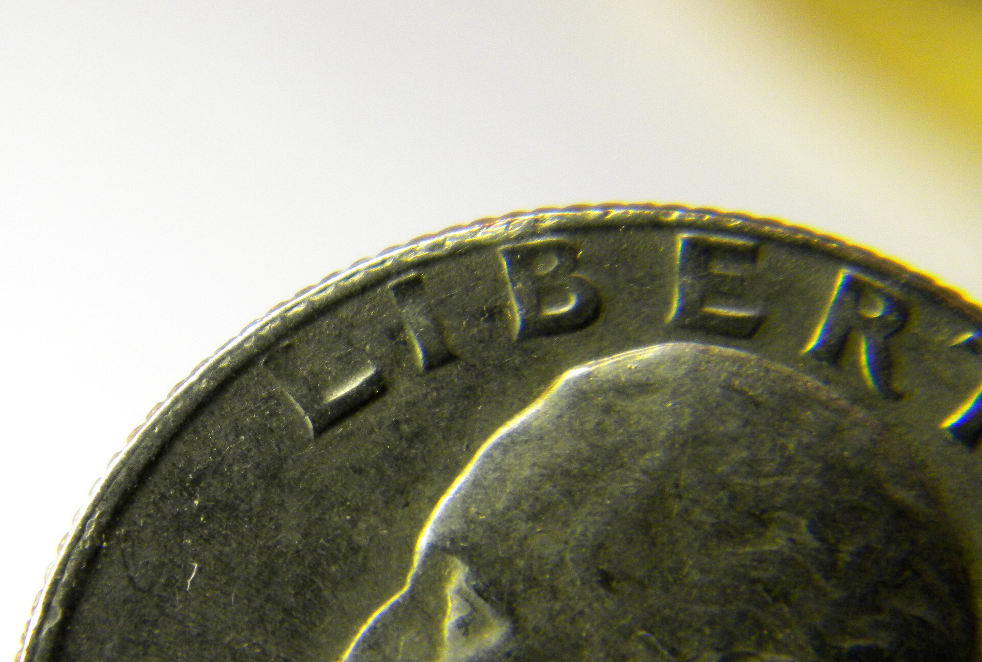 1965 Washington Quarter (CloseUpTop1).jpg