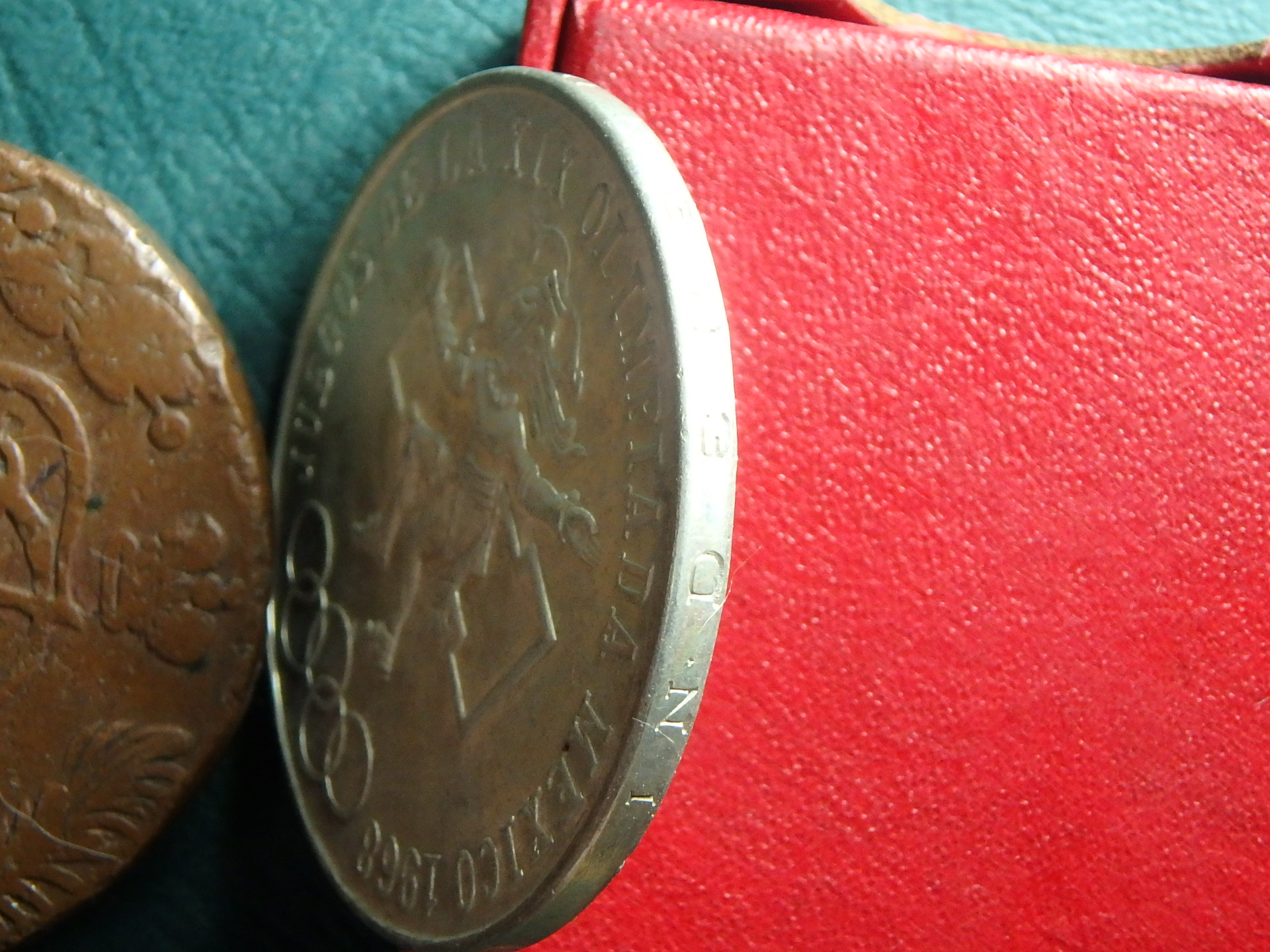 1968 MEX 25 p edge.JPG
