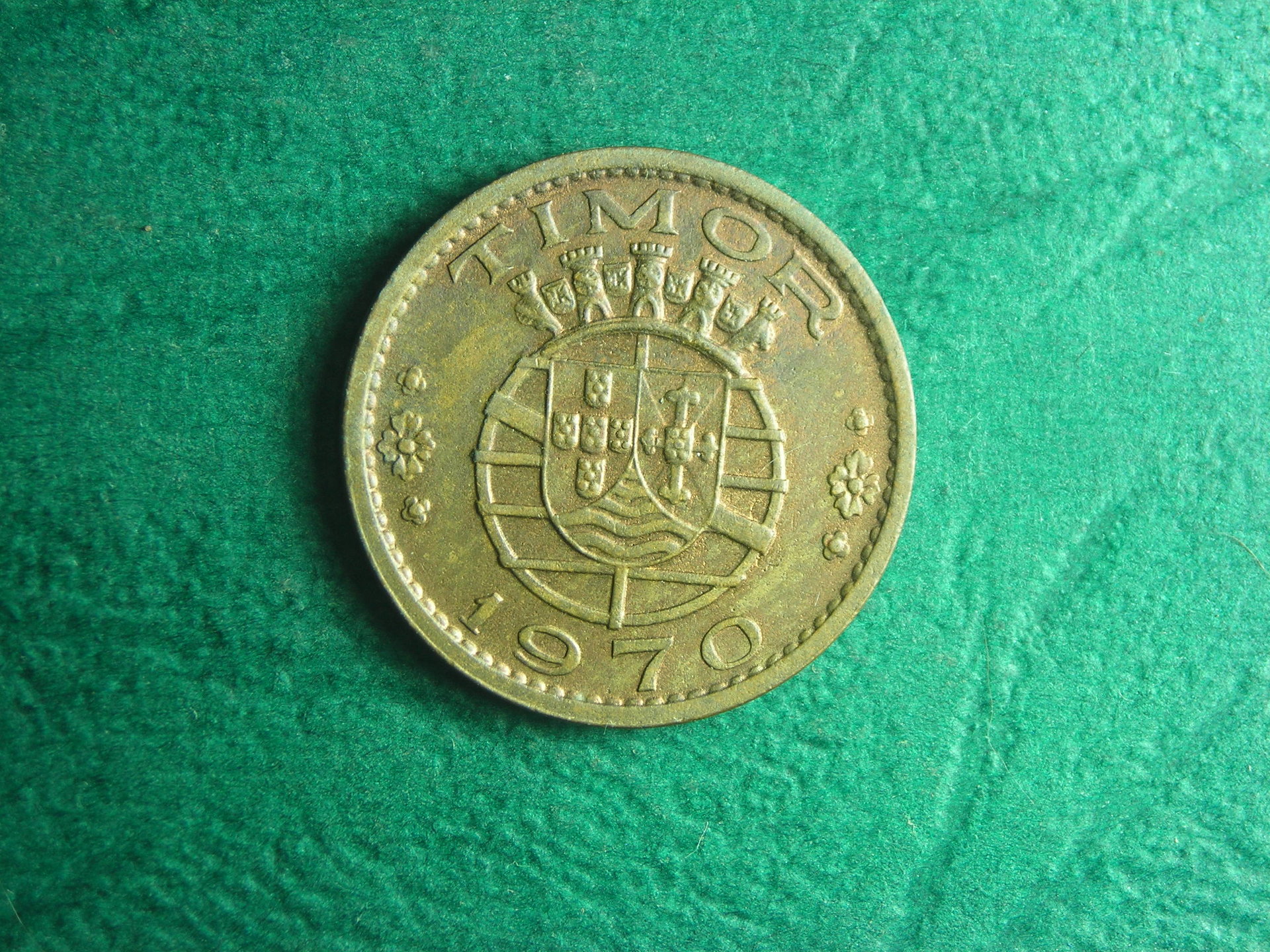 1970 Timor 20 c obv.JPG