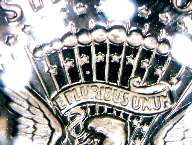 1972 Proof Half with dot between star and U in Pluribus.jpg