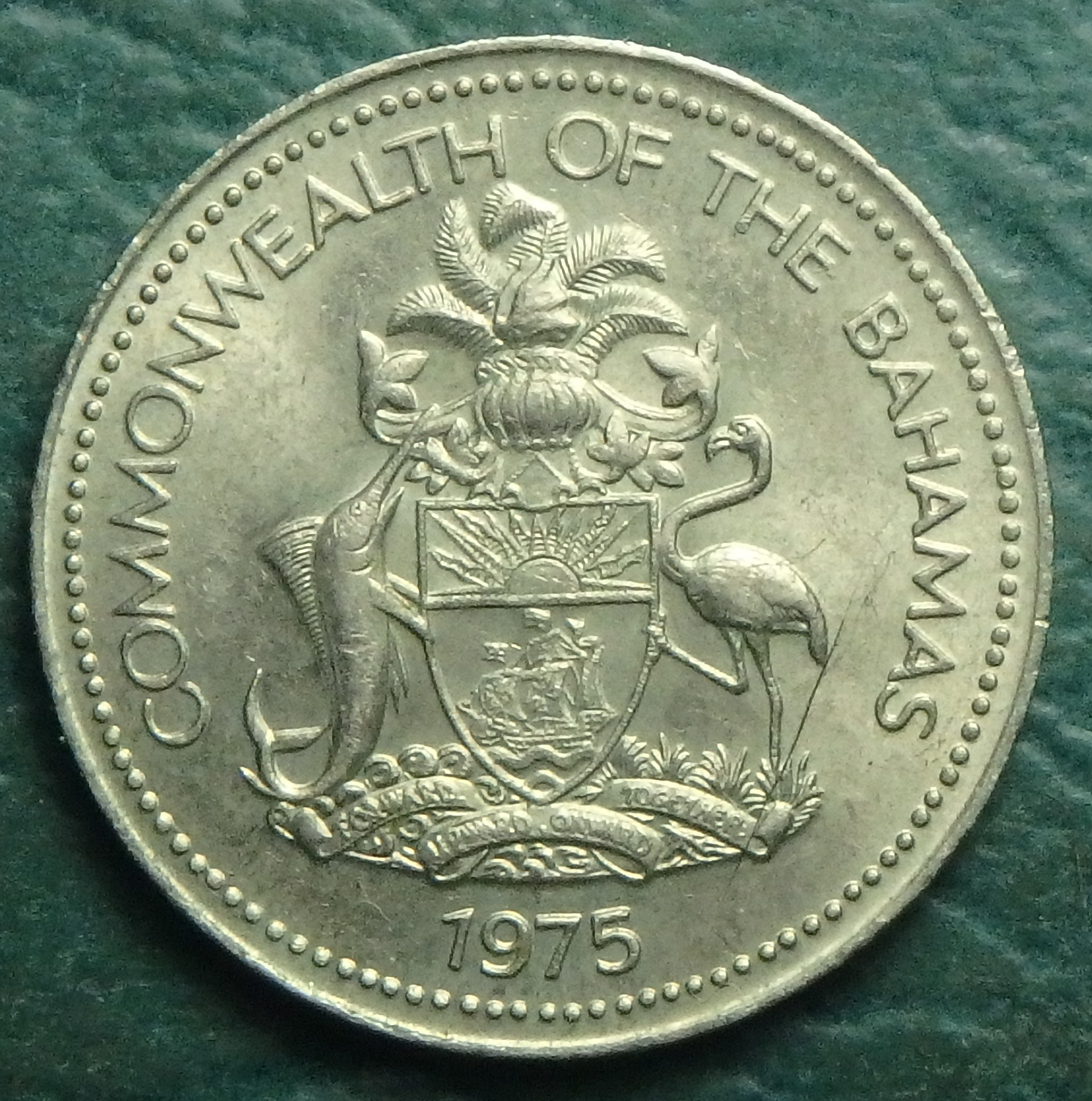 1975 Bahamas 5 c obv.JPG