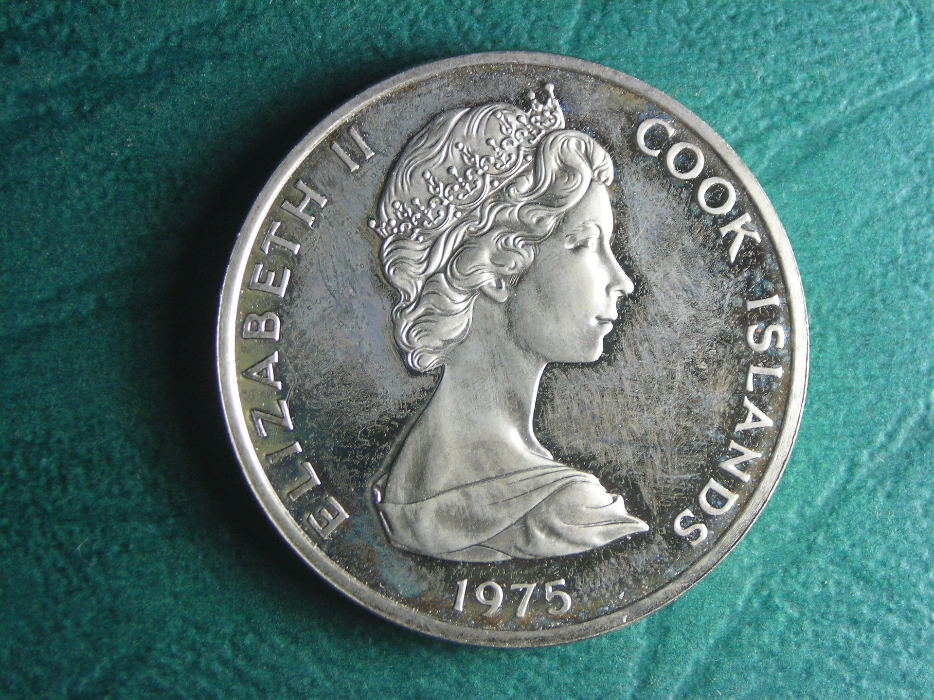 1975 Cook Islands 20 c PR obv.JPG