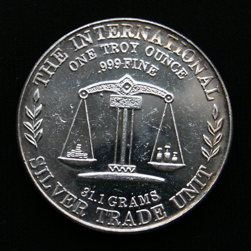 1975-International-Silver-Trade-Unit-Re.jpg