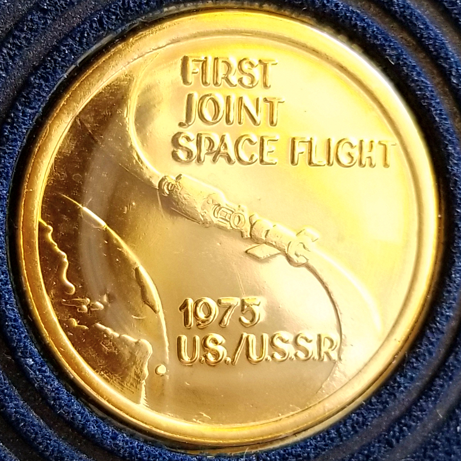 1975JointSpaceMissionAmericaRussia 900.jpg