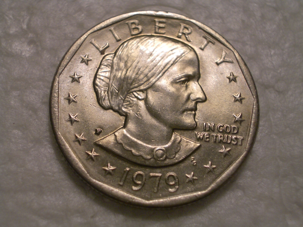 1979-P SBA $1 Far date (1).JPG
