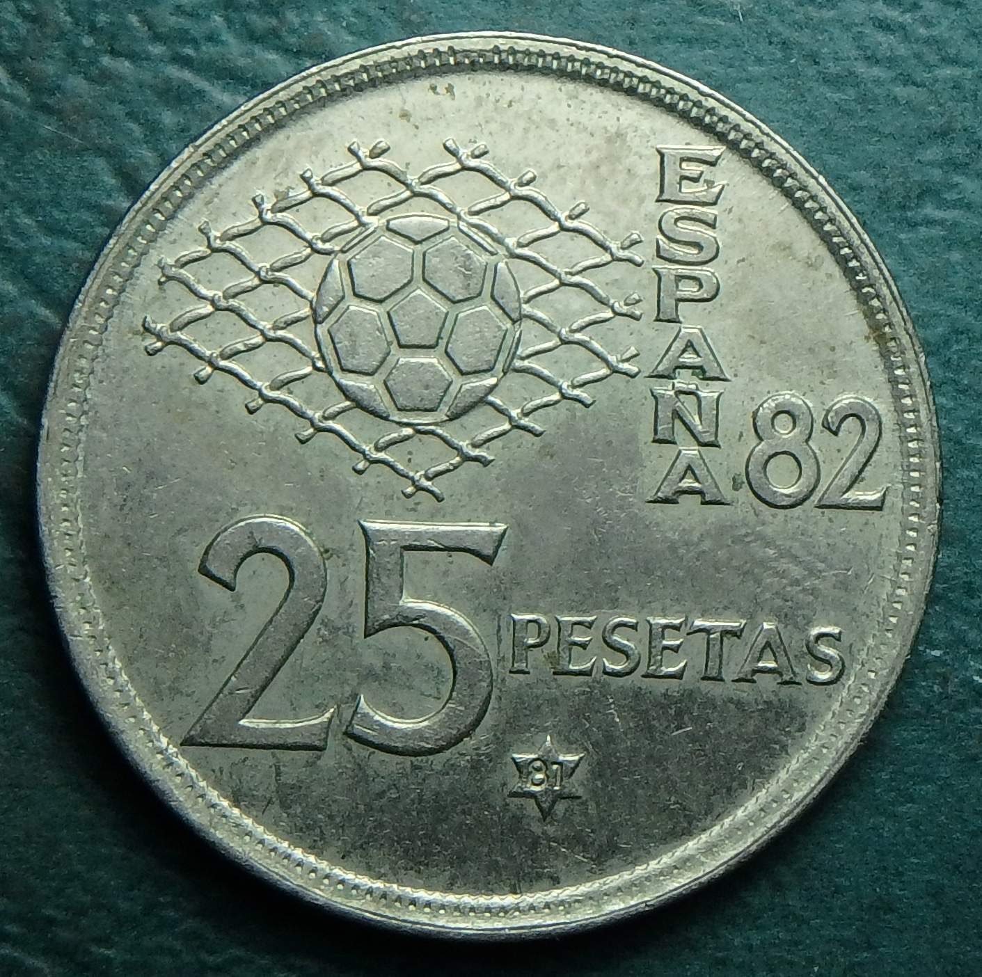 1981 ES 25 p rev.JPG