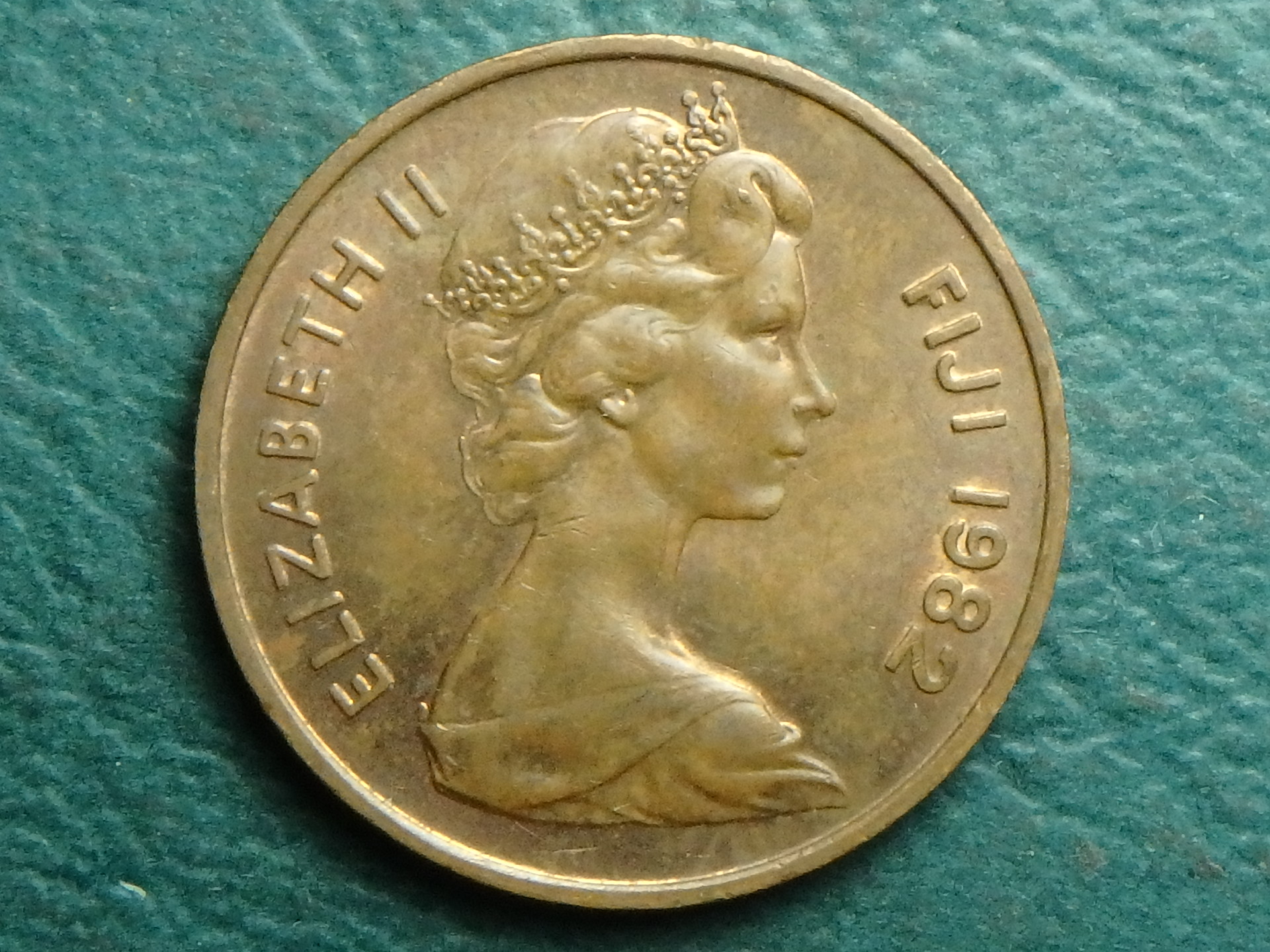 1982 Fiji 2 p obv.JPG