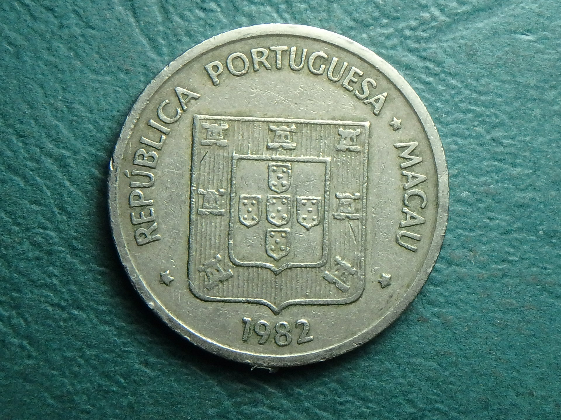 1982 MO 1 p obv.JPG
