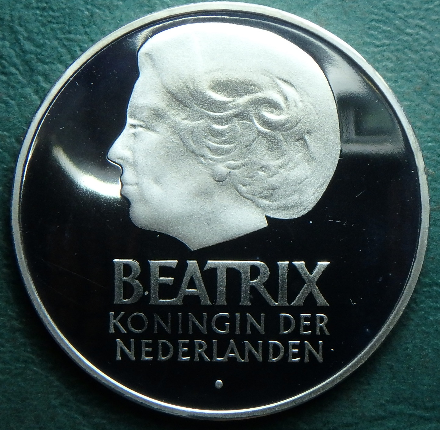 1982 NL 50 g obv.JPG