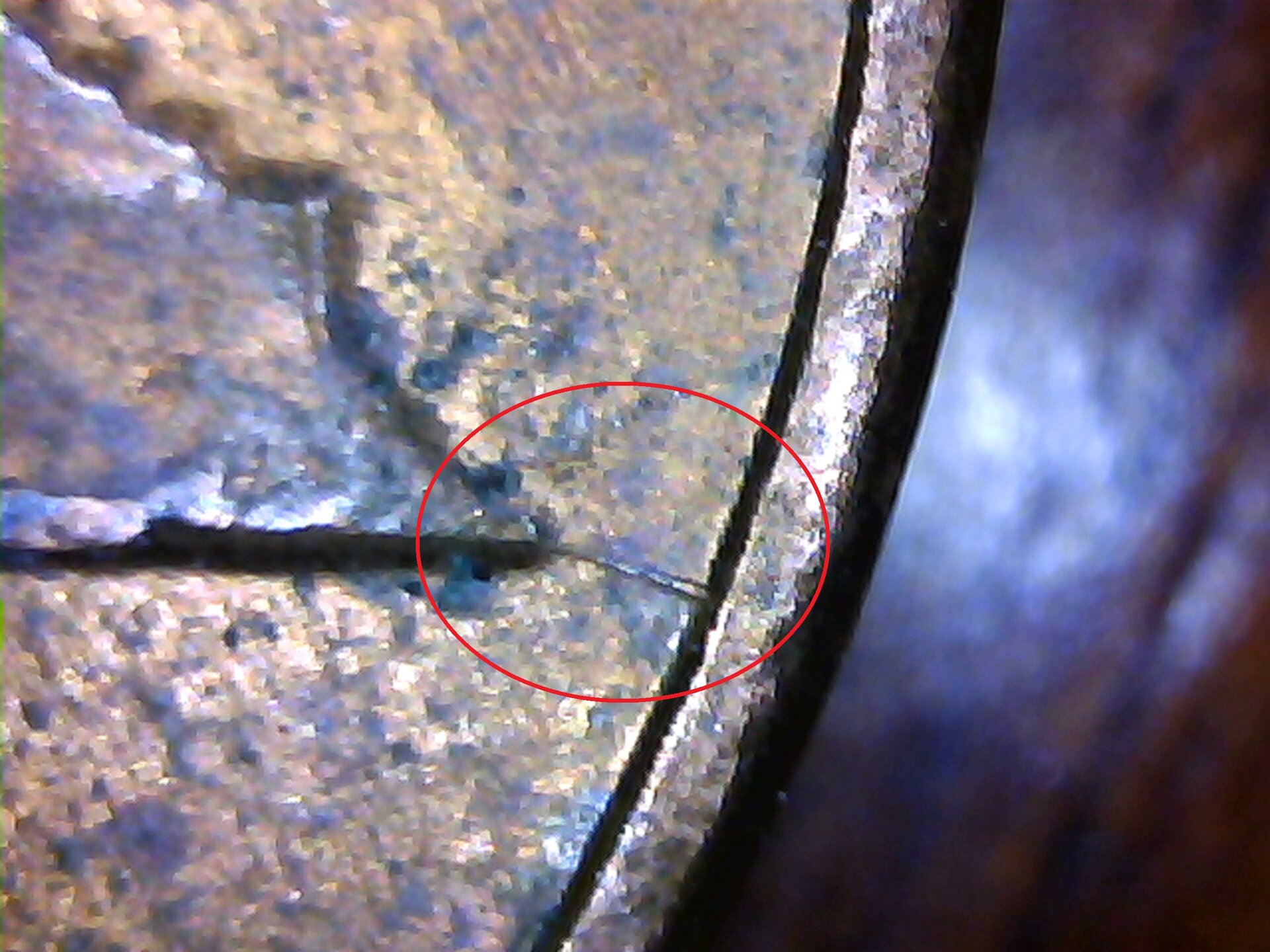 1983 DDR02-Die Crack.jpg