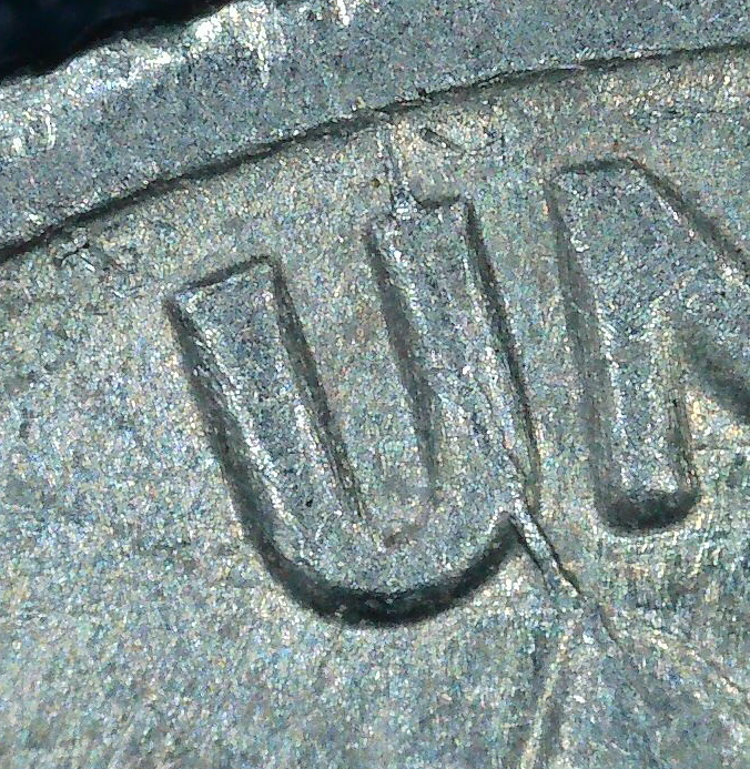 1983P_die_crack_reverse_close_U.jpg