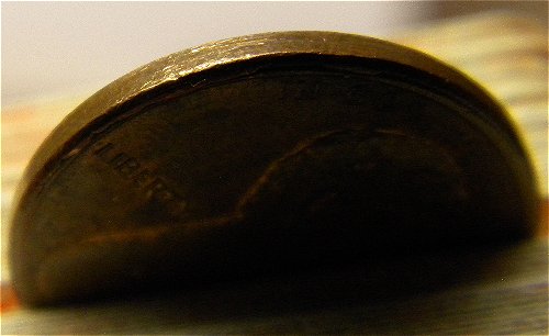 1984 Lincoln Penny (Close Up Rim)-ccfopt.jpg