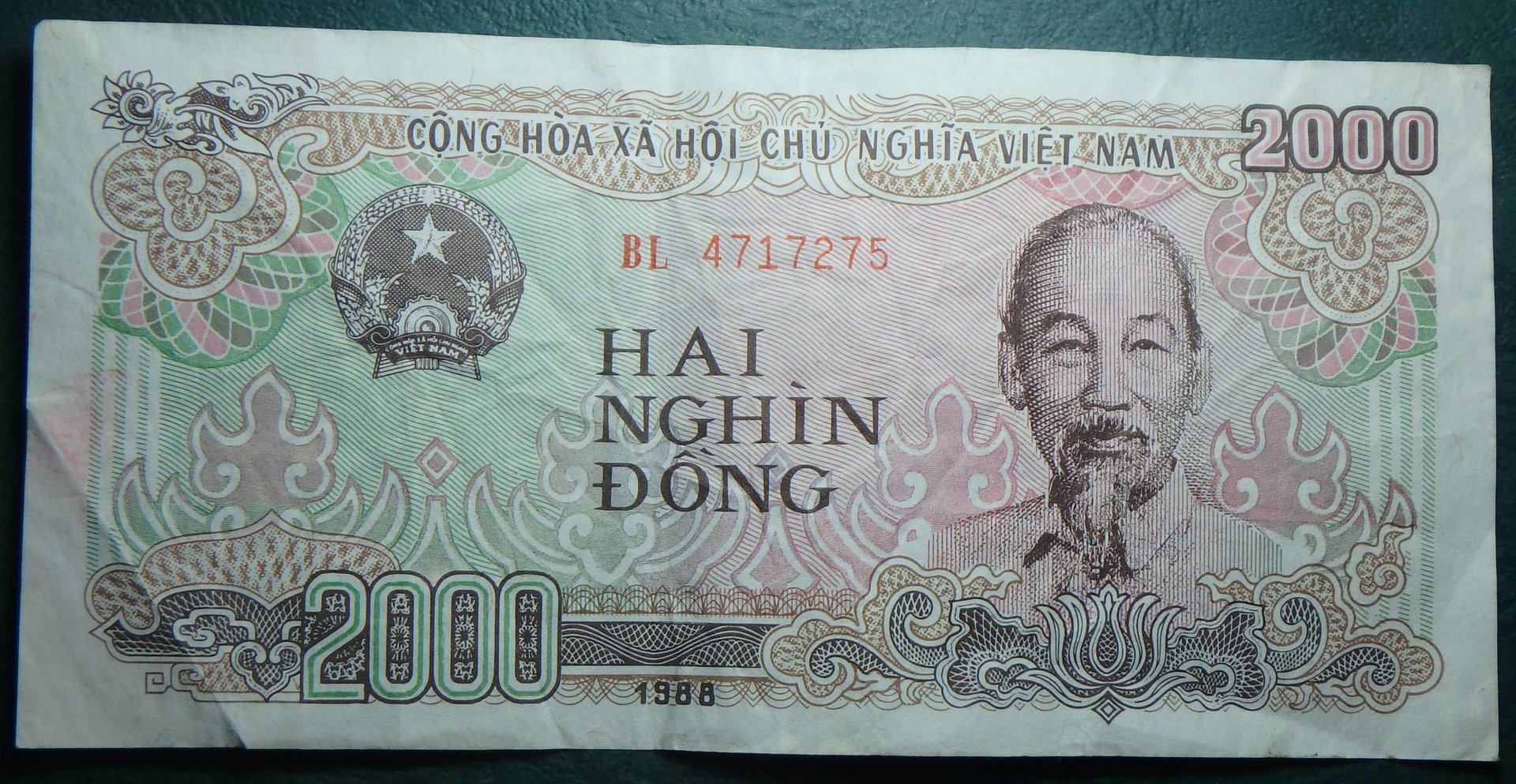 1988 VN 2000 d face.JPG