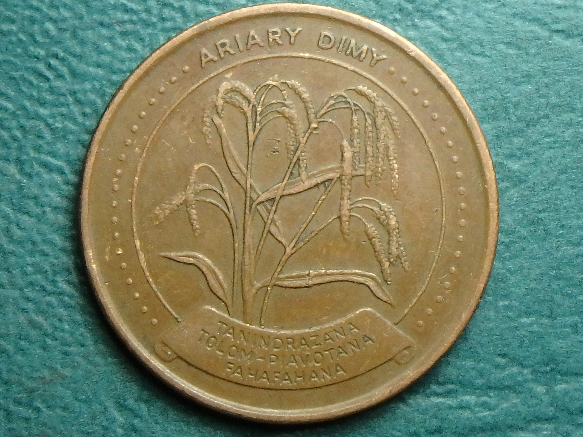 1992 MG 5 a obv.JPG