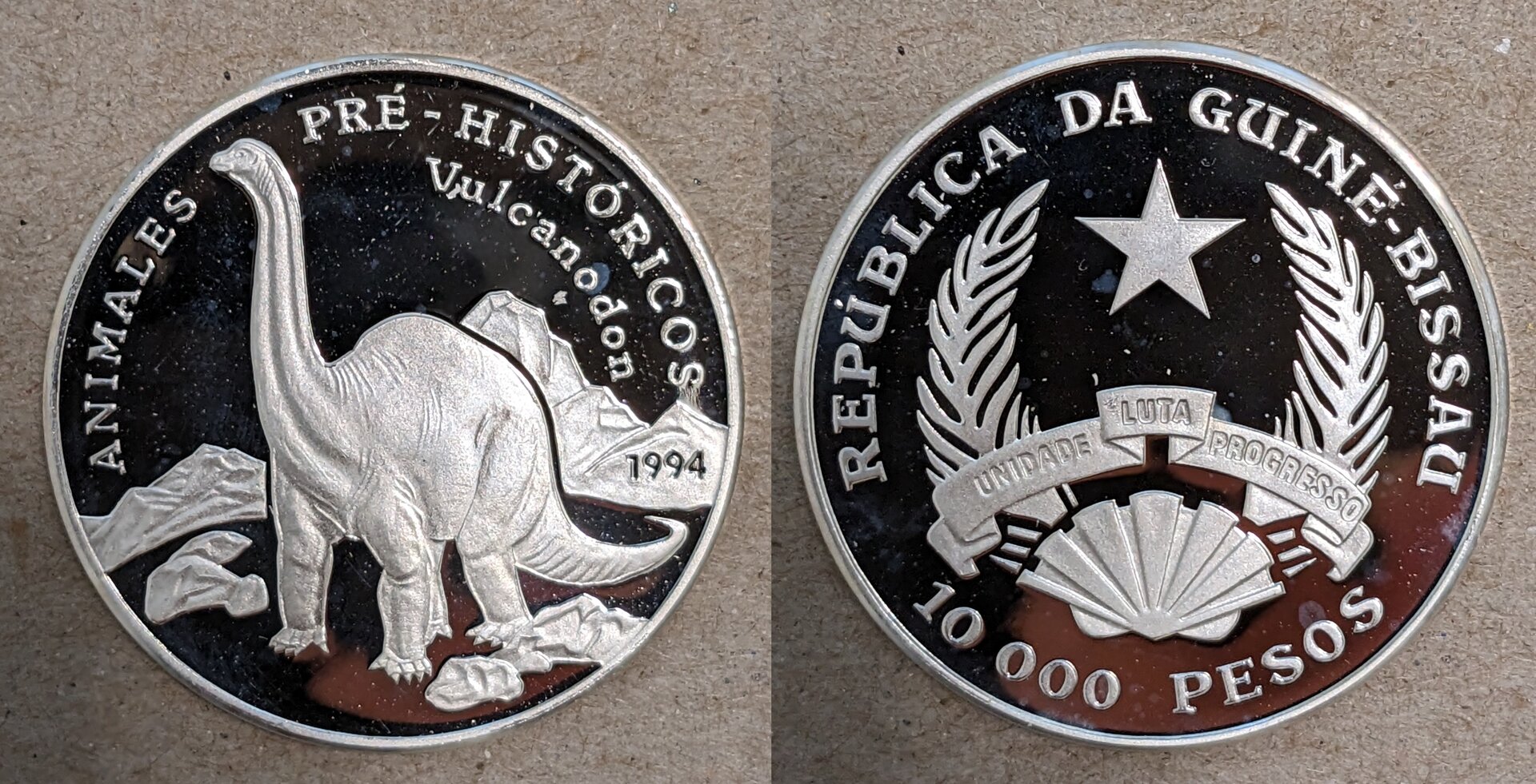 1994 guinea bissau 10000 pesos.jpg