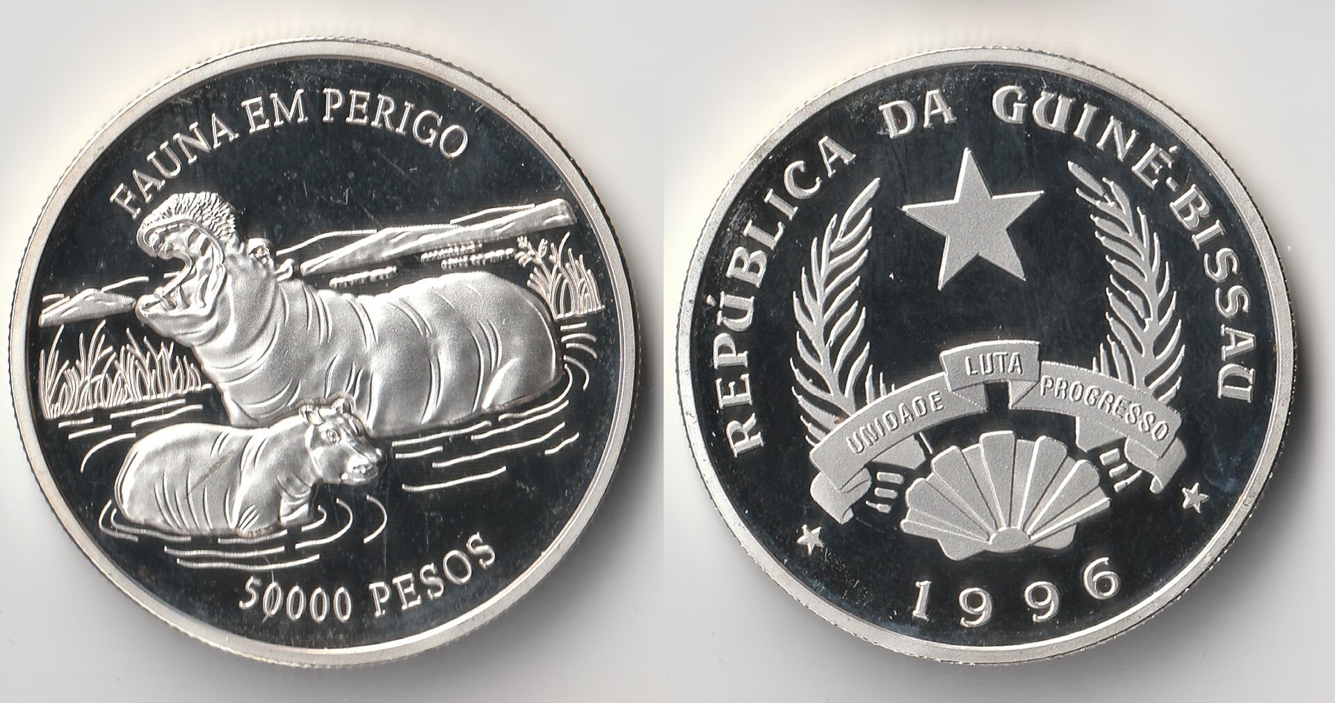 1996 guinea bissau 50000 pesos.jpg