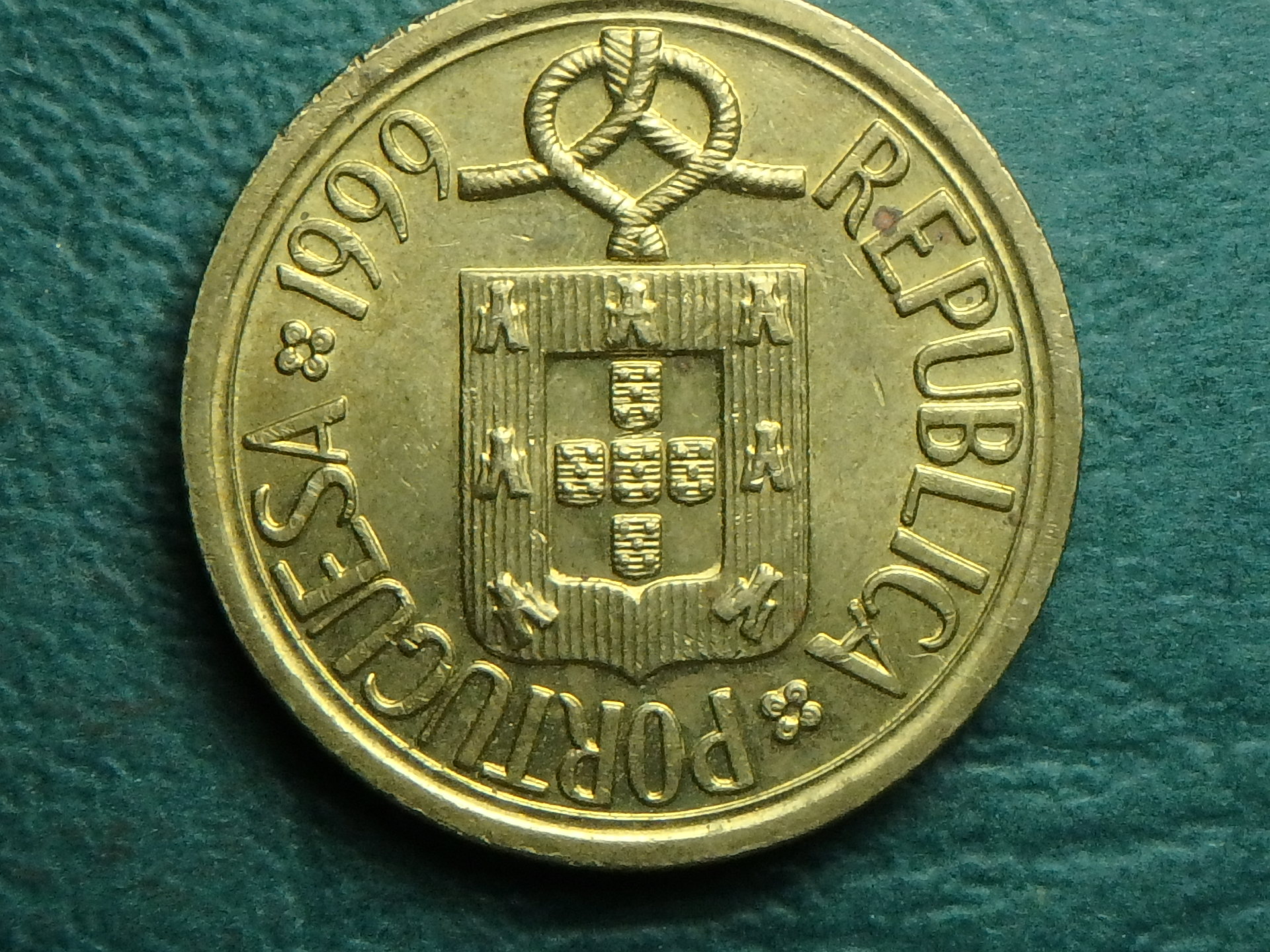 1999 PT 10 e obv.JPG