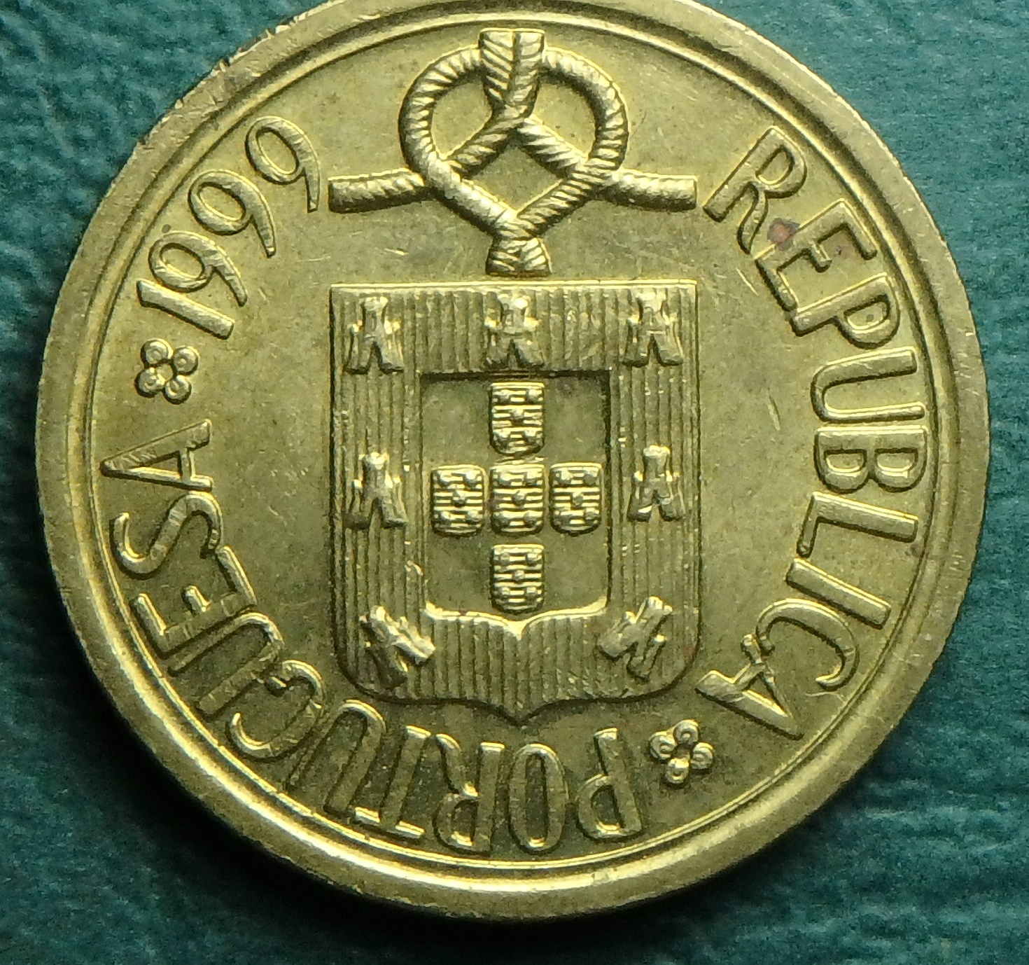 1999 PT 10 e obv.JPG