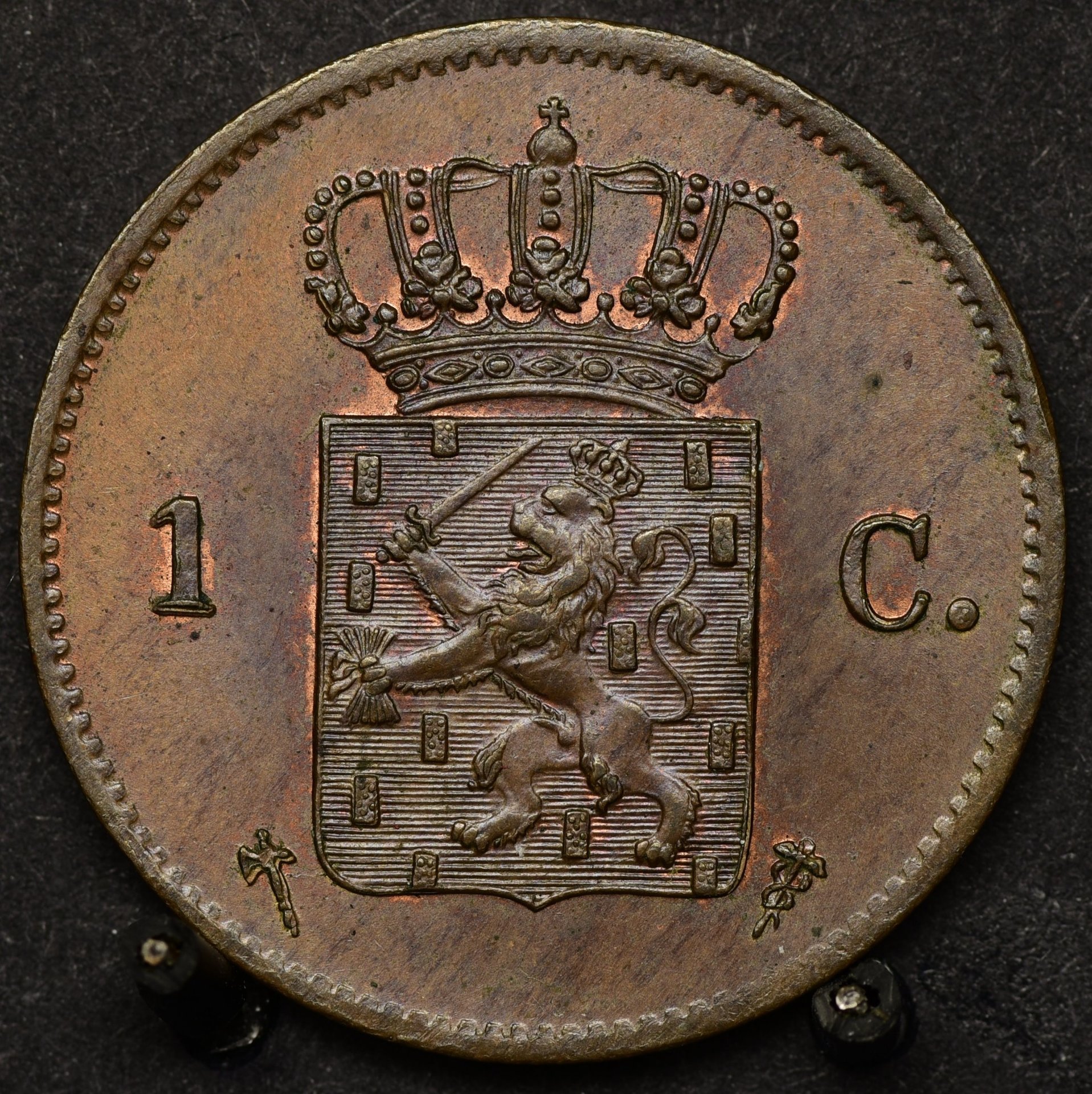 1C77-1977x1980.jpg