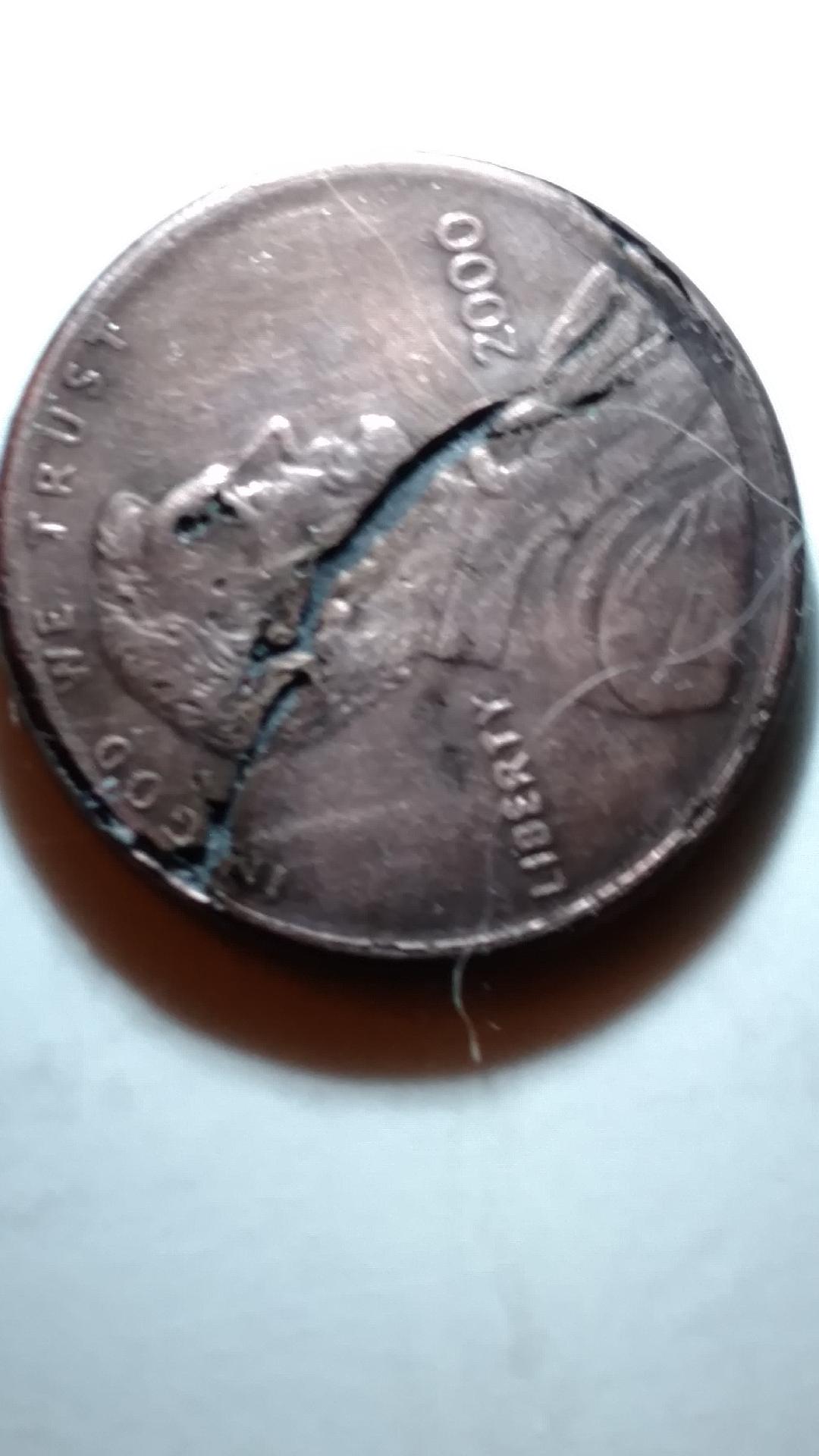 2000 cracked penny.jpg