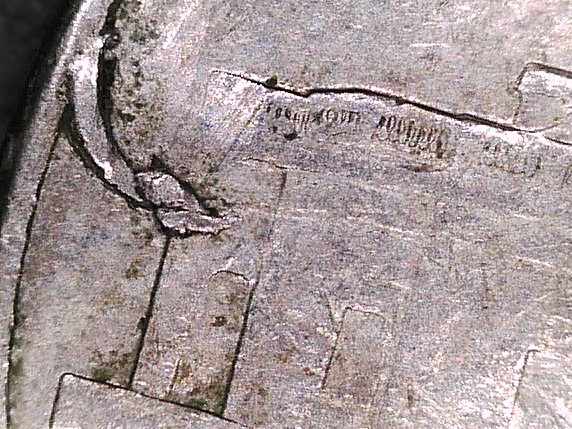 2000-d2_5c.jpg