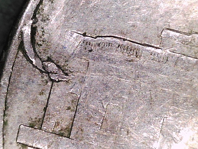 2000-d_5c.jpg