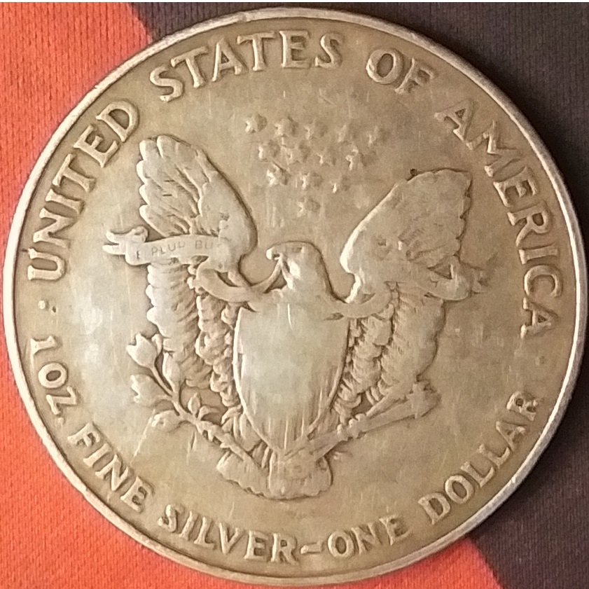 2001r.jpg