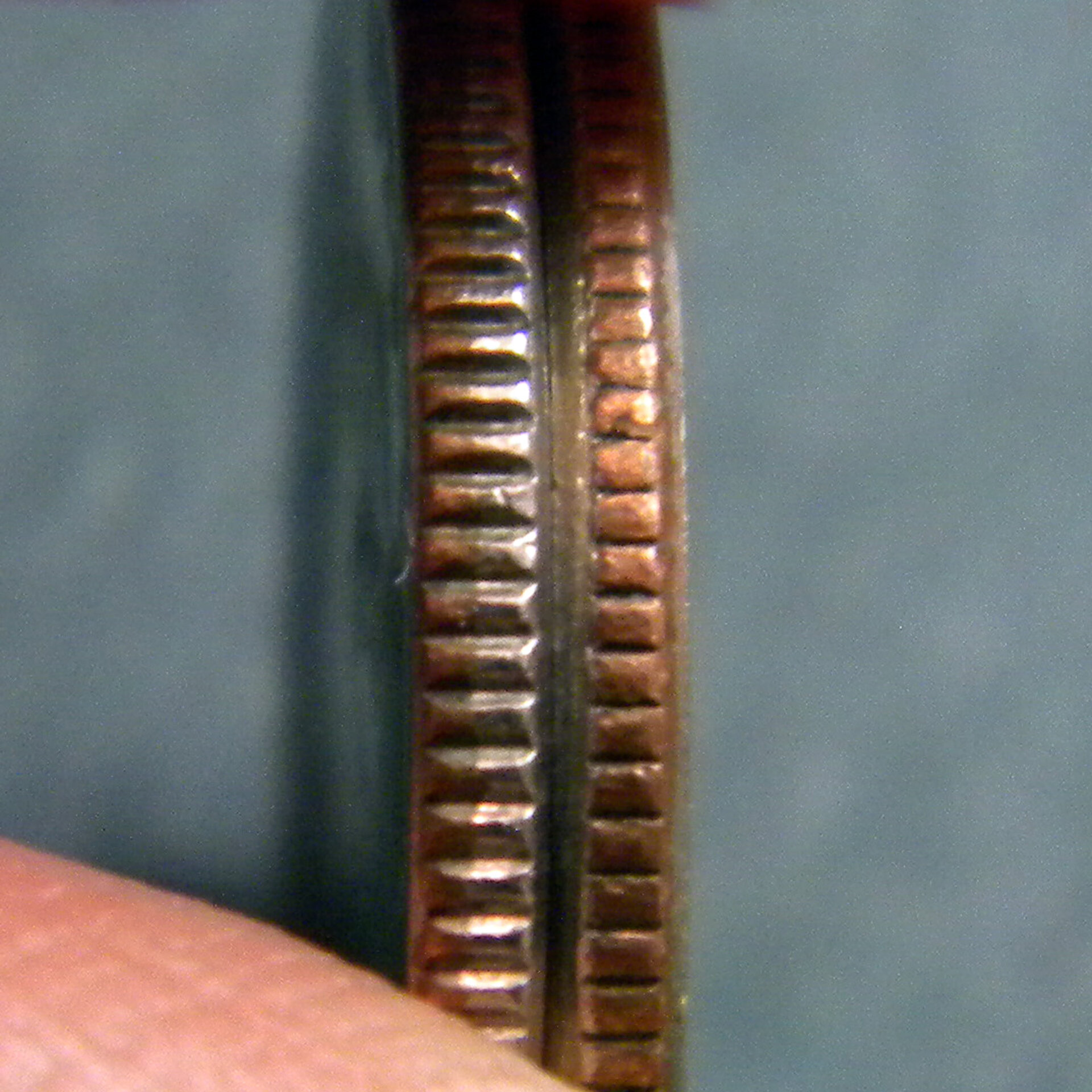 2002 D Roosevelt Dime (CloseUpRim2).jpg
